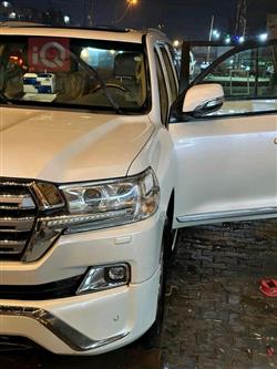 تويوتا لاندكروزر